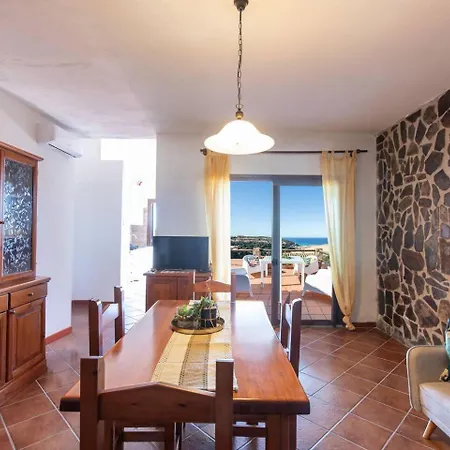 Semesterbostad Costa Coastal Charm Huge Terrace Wi-fi Ac