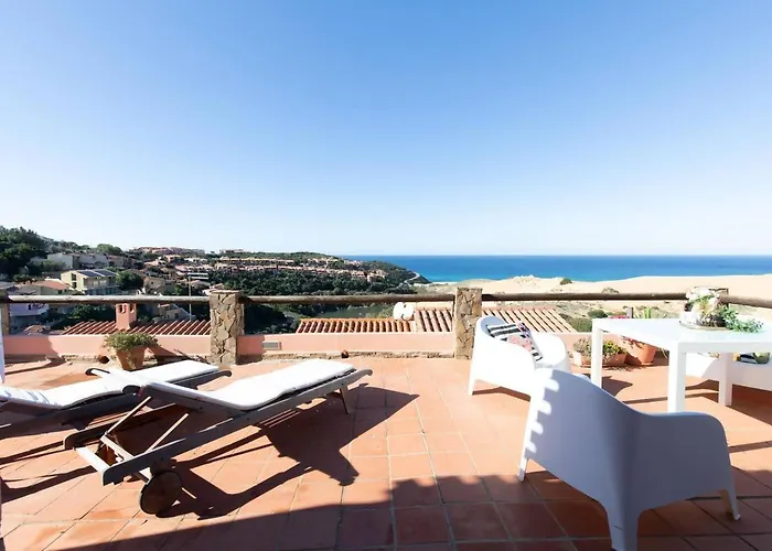 Costa Coastal Charm Huge Terrace Wi-fi A/c 度假居 *